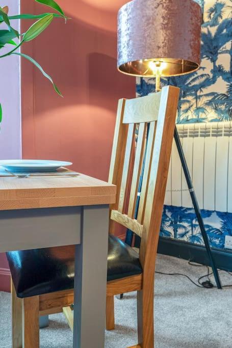 Boutique Modern Royal Mile Apartment Sleeps 4 Edinburgh Eksteriør billede