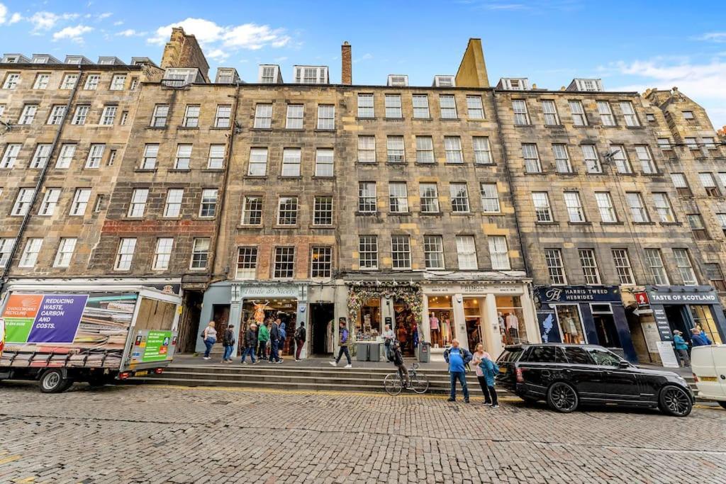 Boutique Modern Royal Mile Apartment Sleeps 4 Edinburgh Eksteriør billede