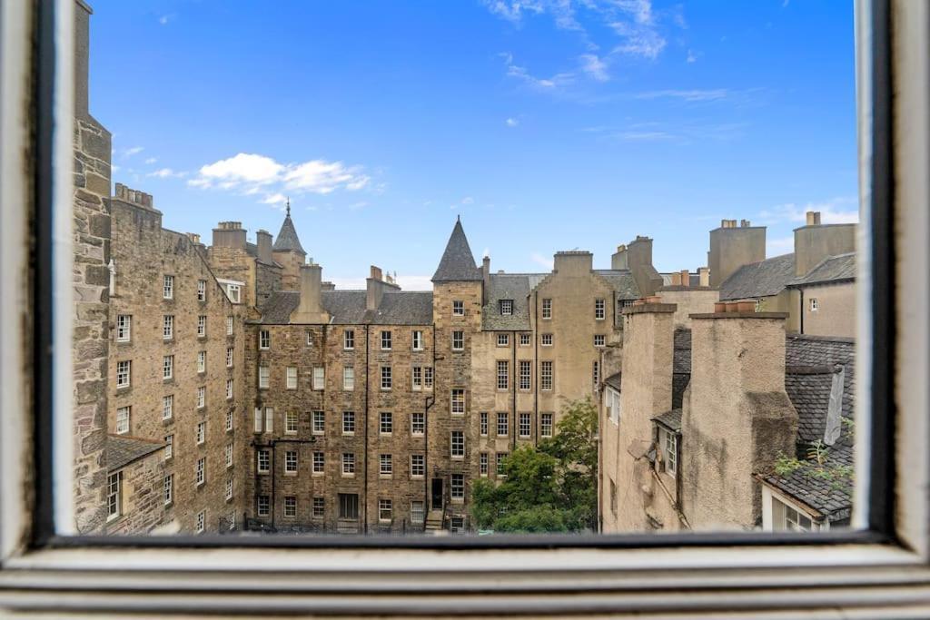 Boutique Modern Royal Mile Apartment Sleeps 4 Edinburgh Eksteriør billede