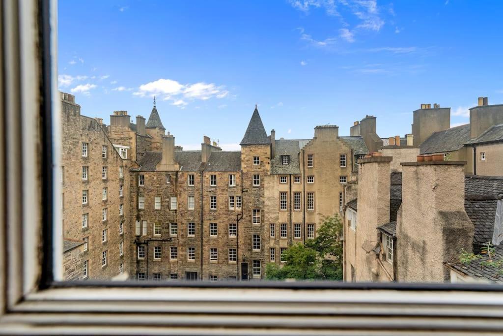 Boutique Modern Royal Mile Apartment Sleeps 4 Edinburgh Eksteriør billede